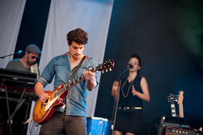 Bastian Baker @ Ronquières Festival 2014, picture 9, photographed by Magali Decamps - FrontView Magazine