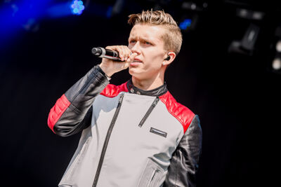 Ian Thomas @ Paal op Stelten 2014, foto 3, foto's door Elke Briers - FrontView Magazine