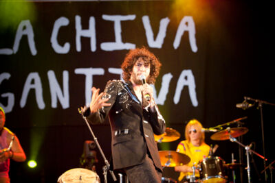 La Chiva Gantiva @ dranouter 2014, picture 4, photographed by Devid Camerlynck - FrontView Magazine