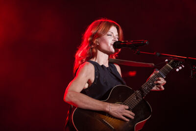 Axelle Red @ Beleuvenissen 2014, picture 1, photographed by Kurt Jacobs - FrontView Magazine