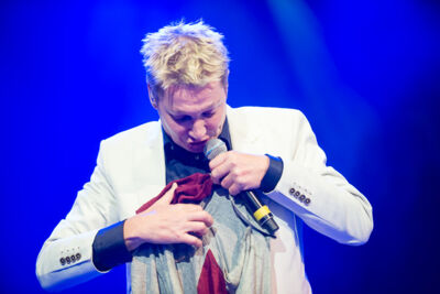 Bart Kaëll @ Summer Swing, picture 24, photographed by Dimitri Vanlommel - FrontView Magazine