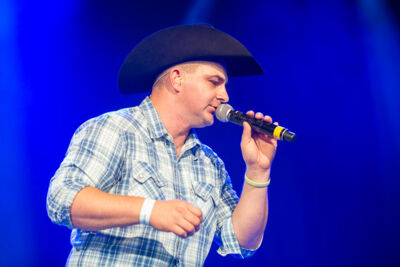 Robby Longo @ Summer Swing, picture 2, photographed by Dimitri Vanlommel - FrontView Magazine