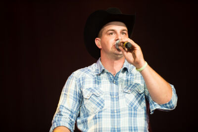 Robby Longo @ Summer Swing, picture 7, photographed by Dimitri Vanlommel - FrontView Magazine