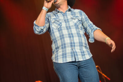 Robby Longo @ Summer Swing, picture 8, photographed by Dimitri Vanlommel - FrontView Magazine