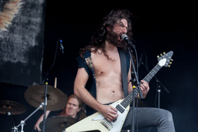 Vanderbuyst @ Into the Grave 2014, picture 2, photographed by Dorien Goetschalckx - FrontView Magazine