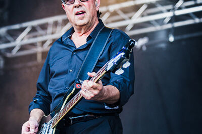 10cc @ Nostalgie Beach Festival 2014, picture 4, photographed by Elke Briers - FrontView Magazine