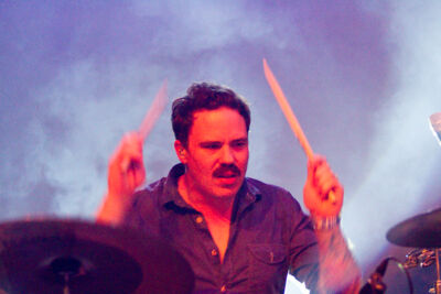Girls in Hawaii @ Openluchttheater Rivierenhof, picture 8, photographed by FrontView Magazine
