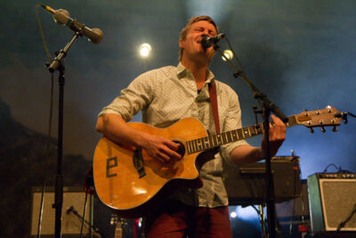 Girls in Hawaii @ Openluchttheater Rivierenhof, picture 18, photographed by FrontView Magazine