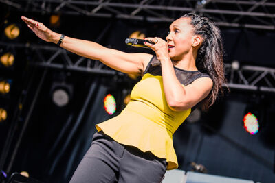 Rozalla @ Nostalgie Beach Festival 2014, picture 4, photographed by Elke Briers - FrontView Magazine