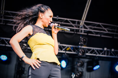 Rozalla @ Nostalgie Beach Festival 2014, picture 6, photographed by Elke Briers - FrontView Magazine