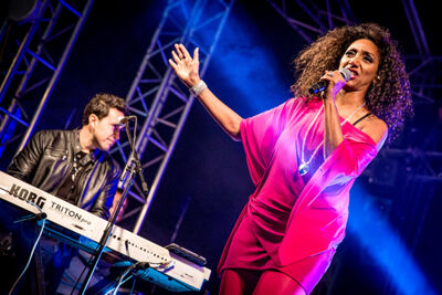 Sister Sledge @ Nostalgie Beach Festival 2014, picture 1, photographed by Elke Briers - FrontView Magazine
