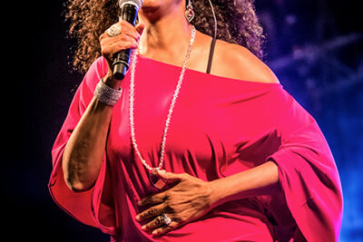 Sister Sledge @ Nostalgie Beach Festival 2014, picture 8, photographed by Elke Briers - FrontView Magazine