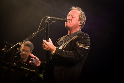 Level 42 @ Nostalgie Beach Festival 2014, picture 3, photographed by Elke Briers - FrontView Magazine