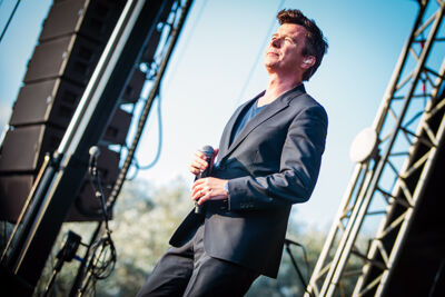 Rick Astley @ Nostalgie Beach Festival 2014, foto 11, foto's door Elke Briers - FrontView Magazine