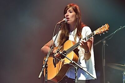 Clare Louise @ Brussels Summer Festival, picture 19, photographed by Wim Patry - FrontView Magazine