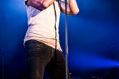 Clouseau @ Stadsfestival Ieper, picture 2, photographed by Elke Briers - FrontView Magazine