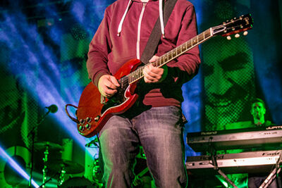 Clouseau @ Stadsfestival Ieper, picture 6, photographed by Elke Briers - FrontView Magazine