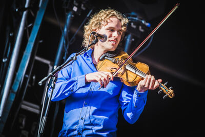 Leki @ Stadsfestival Ieper, picture 6, photographed by Elke Briers - FrontView Magazine