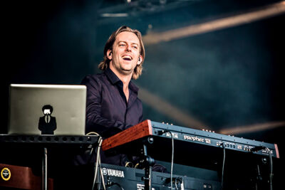 Zornik @ Stadsfestival Ieper, picture 14, photographed by Elke Briers - FrontView Magazine