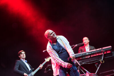 Paul de Leeuw @ Marktrock Leuven 2014, foto 3, foto's door Kurt Jacobs - FrontView Magazine
