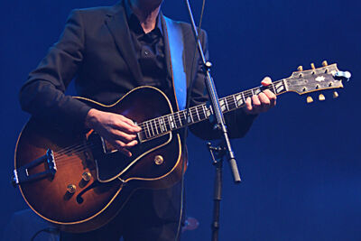 Frank Boeijen @ Vostertfeesten, Bree, picture 4, photographed by Heidi Elen - FrontView Magazine