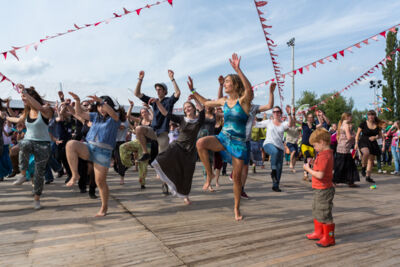 Afrikaanse Dans @ Boombal Lovendegem Dag 4, foto 9, foto's door Guy Danneels - FrontView Magazine