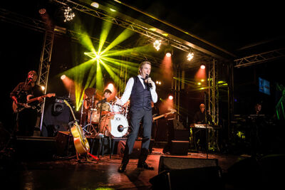 Will Tura @ Druivenfeesten Overijse, picture 7, photographed by Elke Briers - FrontView Magazine