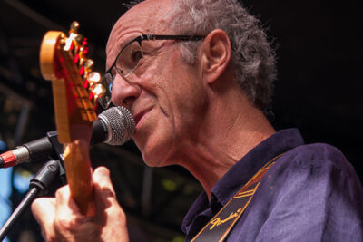 Boterhammen in het Park - Dag 5 - Raymond Van Het Groenewoud @ Warandepark, picture 4, photographed by Alex Wyckmans - FrontView Magazine