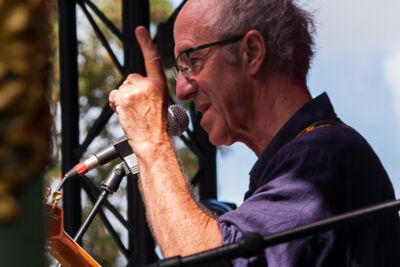 Boterhammen in het Park - Dag 5 - Raymond Van Het Groenewoud @ Warandepark, picture 7, photographed by Alex Wyckmans - FrontView Magazine