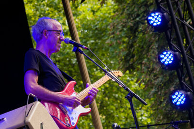 Boterhammen in het Park - Dag 5 - Raymond Van Het Groenewoud @ Warandepark, picture 17, photographed by Alex Wyckmans - FrontView Magazine