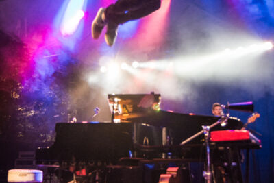 Jamie Cullum @ Rivierenhof, picture 4, photographed by Tom Stessens - FrontView Magazine