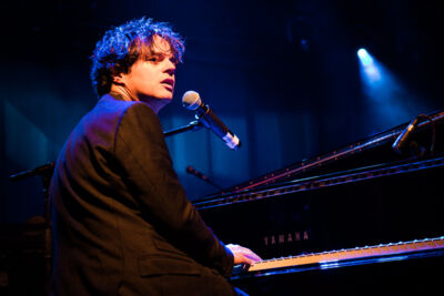 Jamie Cullum @ Rivierenhof, picture 17, photographed by Tom Stessens - FrontView Magazine