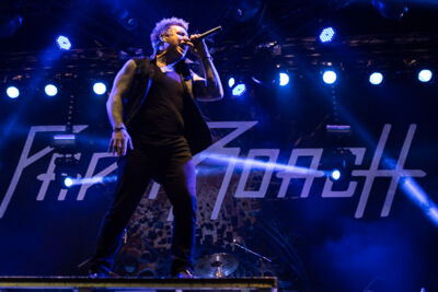 Papa Roach @ Masters@ Rock 2014, picture 4, photographed by Dorien Goetschalckx - FrontView Magazine