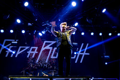 Papa Roach @ Masters@ Rock 2014, picture 7, photographed by Dorien Goetschalckx - FrontView Magazine