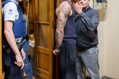 Setbezoek verfilming: "Black" @ Colignonplein Schaarbeek, foto 9, foto's door Guy Danneels - FrontView Magazine