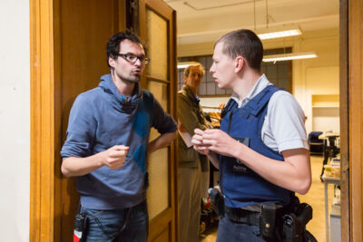 Setbezoek verfilming: "Black" @ Colignonplein Schaarbeek, foto 16, foto's door Guy Danneels - FrontView Magazine