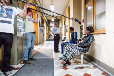 Setbezoek verfilming: "Black" @ Colignonplein Schaarbeek, foto 81, foto's door Guy Danneels - FrontView Magazine