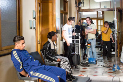 Setbezoek verfilming: "Black" @ Colignonplein Schaarbeek, foto 96, foto's door Guy Danneels - FrontView Magazine