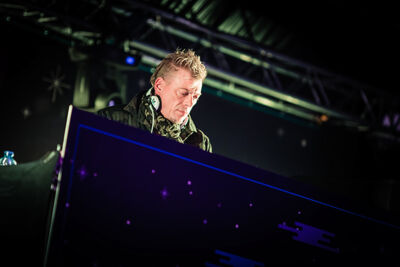 Feest podium - dag 3 @ Maanrock 2014, picture 1, photographed by Elke Briers - FrontView Magazine
