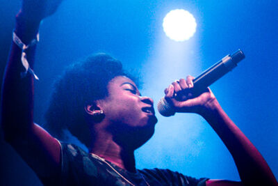 Coely @ Crammerock 2014, picture 9, photographed by Tom Stessens - FrontView Magazine