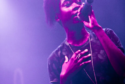 Coely @ Crammerock 2014, picture 11, photographed by Tom Stessens - FrontView Magazine
