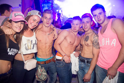 Laundry Day 2014 deel 3, foto 40, foto's door Youri Vanlommel, Charlotte Meuldermans - FrontView Magazine
