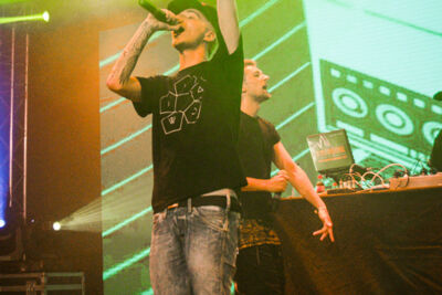 Safi & Spreej @ Crammerock 2014, picture 4, photographed by Tom Stessens - FrontView Magazine