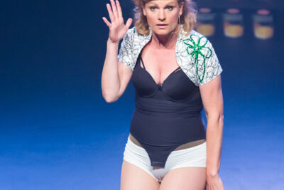 Nele Goossens: " 't Zal wel zijn " @ Fakkelteater, picture 4, photographed by Guy Danneels - FrontView Magazine