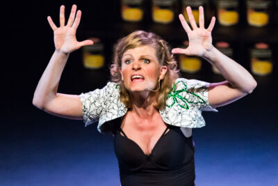 Nele Goossens: " 't Zal wel zijn " @ Fakkelteater, picture 20, photographed by Guy Danneels - FrontView Magazine