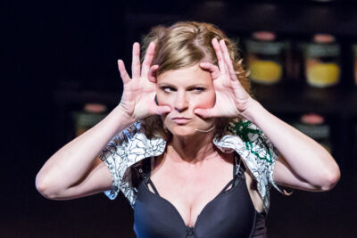 Nele Goossens: " 't Zal wel zijn " @ Fakkelteater, picture 26, photographed by Guy Danneels - FrontView Magazine