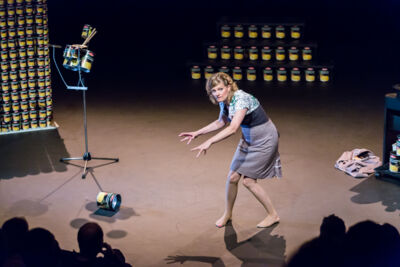 Nele Goossens: " 't Zal wel zijn " @ Fakkelteater, picture 29, photographed by Guy Danneels - FrontView Magazine