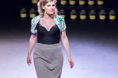 Nele Goossens: " 't Zal wel zijn " @ Fakkelteater, picture 38, photographed by Guy Danneels - FrontView Magazine