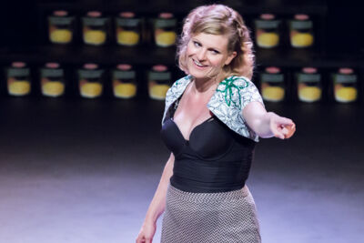 Nele Goossens: " 't Zal wel zijn " @ Fakkelteater, picture 40, photographed by Guy Danneels - FrontView Magazine