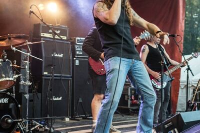 Iese Daase @ OlensFest 2014, picture 15, photographed by Edwin Houdevelt - FrontView Magazine